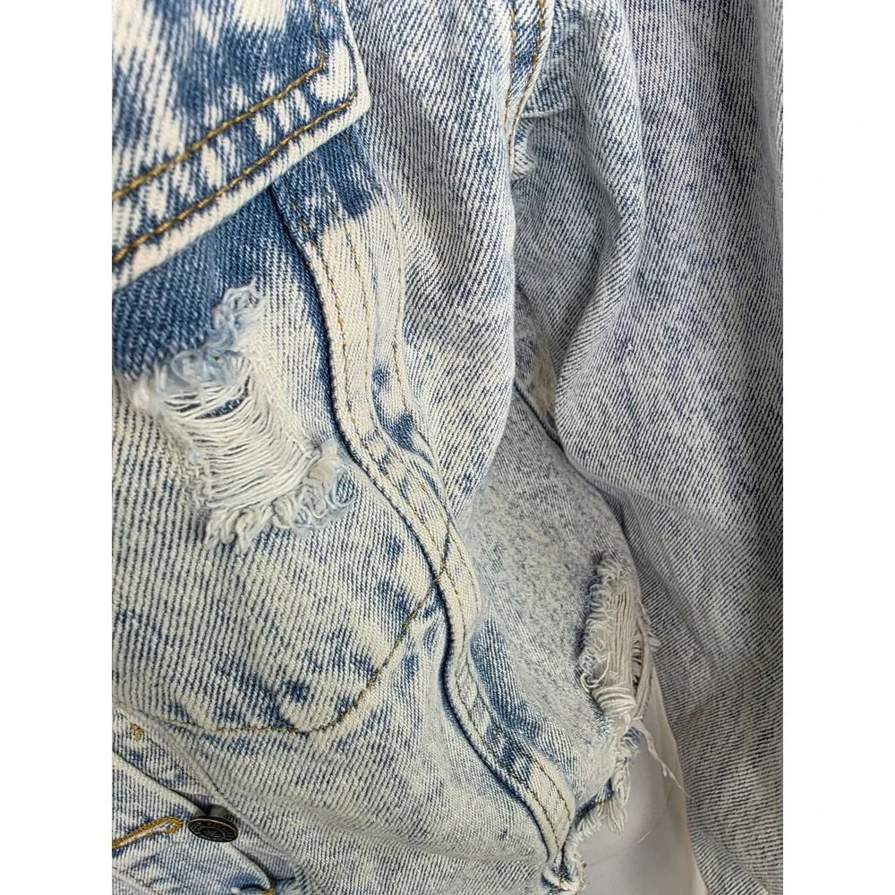 Rivalry Runway Denim Cowgirl‎ Acid Wash Distressed Jean Jacket Light Blue L